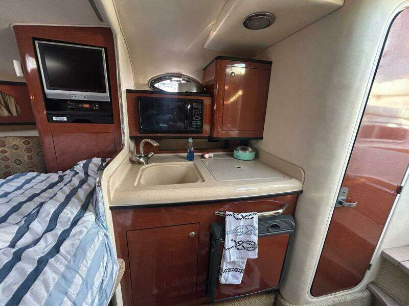 Sharkuterie 28ft Sea Ray Yacht For Sale