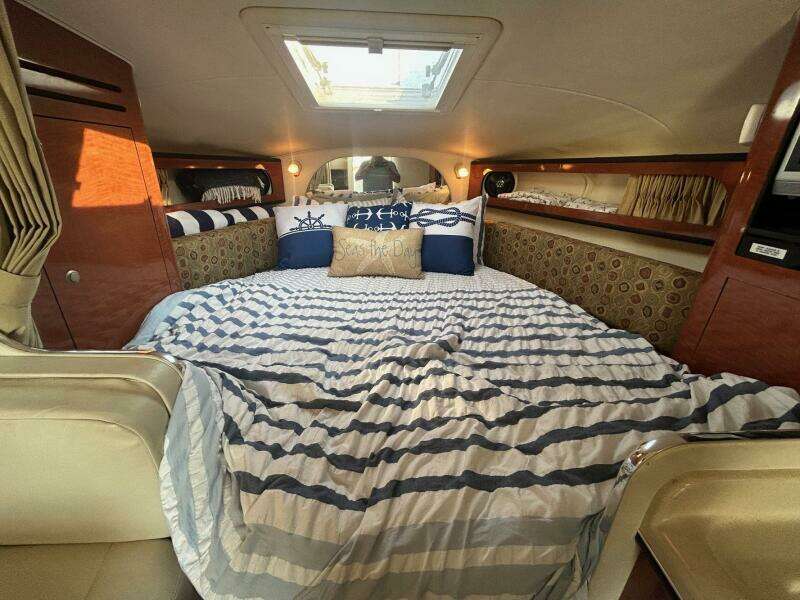 Sharkuterie 28ft Sea Ray Yacht For Sale