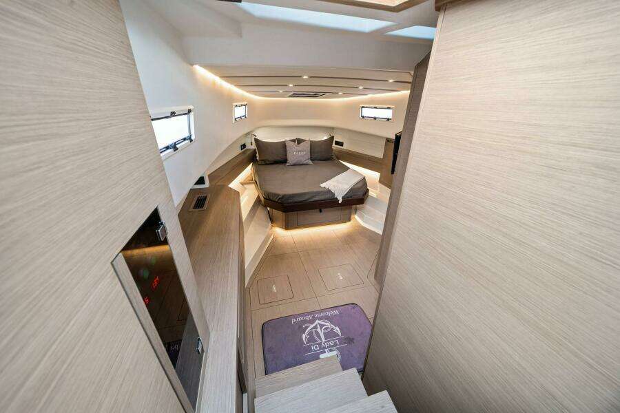 LADY DI 43ft Pardo Yachts Yacht For Sale