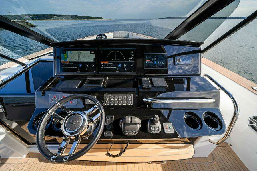 LADY DI 43ft Pardo Yachts Yacht For Sale