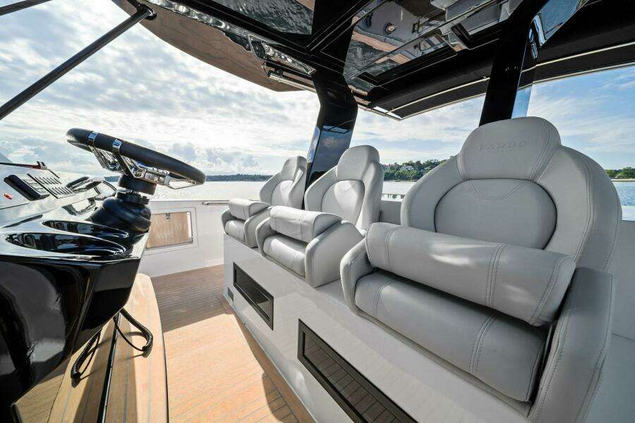 LADY DI 43ft Pardo Yachts Yacht For Sale