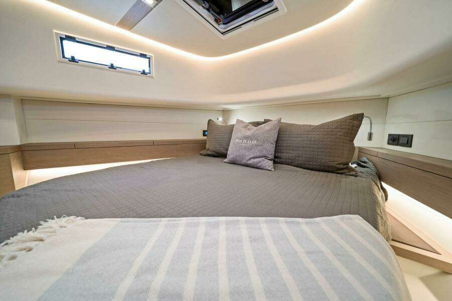 LADY DI 43ft Pardo Yachts Yacht For Sale