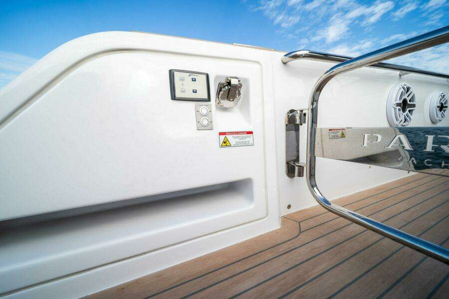 LADY DI 43ft Pardo Yachts Yacht For Sale