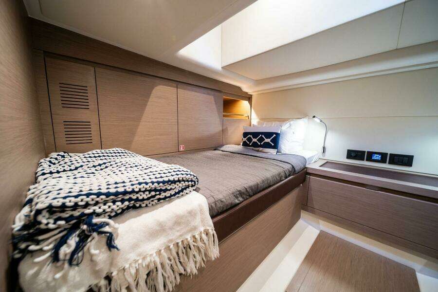 LADY DI 43ft Pardo Yachts Yacht For Sale
