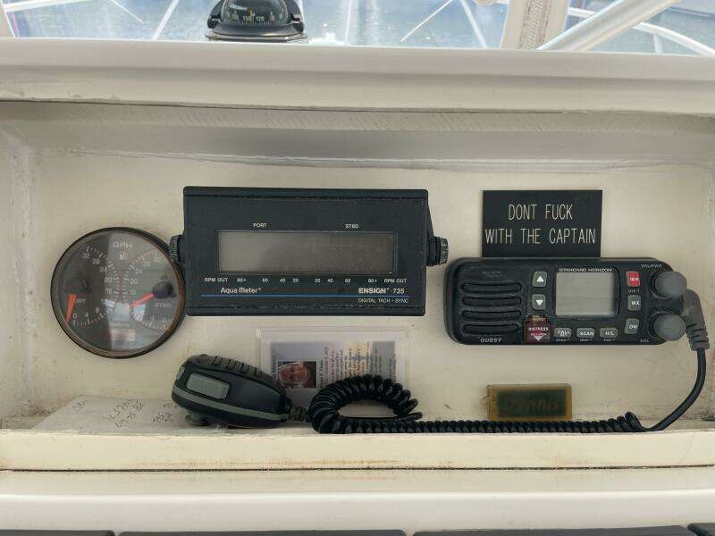 Sea Ya 29ft Luhrs Yacht For Sale
