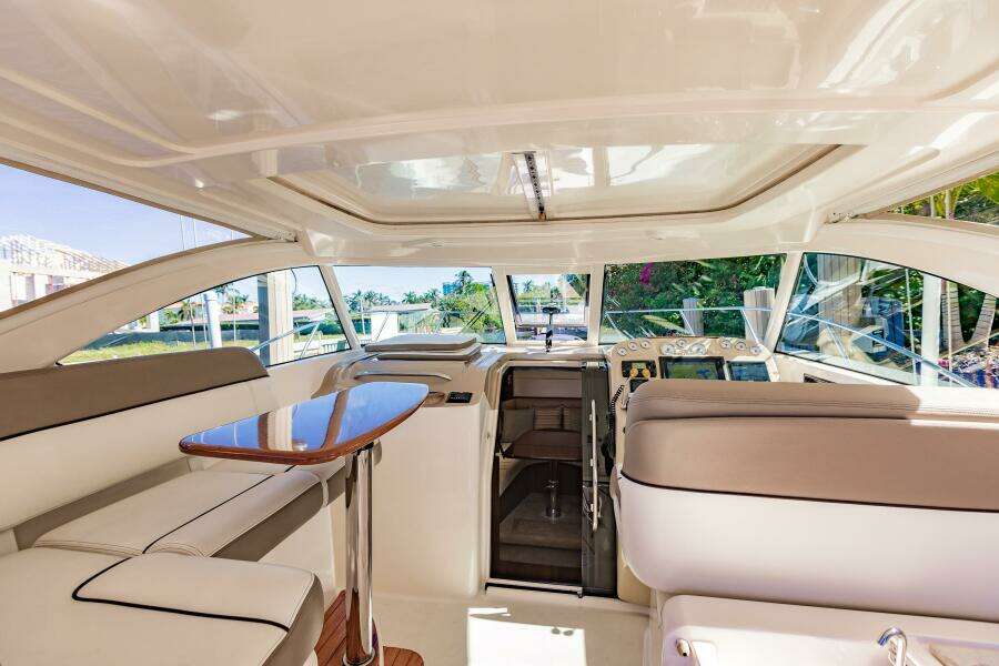 BLUE 31ft Tiara Yachts Yacht For Sale