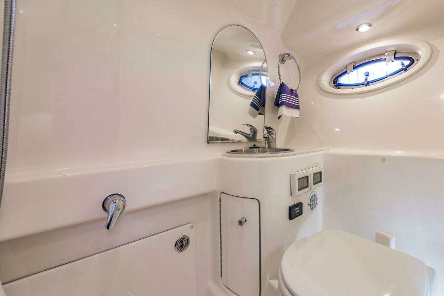 BLUE 31ft Tiara Yachts Yacht For Sale