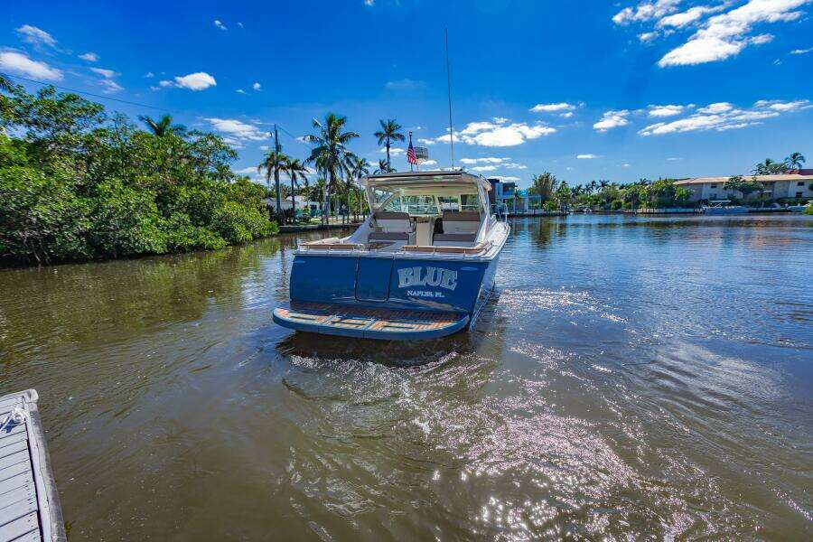 BLUE 31ft Tiara Yachts Yacht For Sale