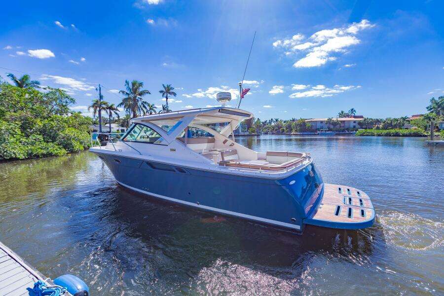 BLUE 31ft Tiara Yachts Yacht For Sale