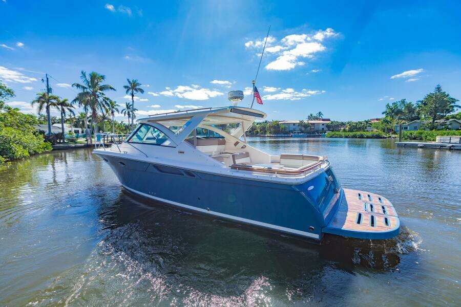 BLUE 31ft Tiara Yachts Yacht For Sale