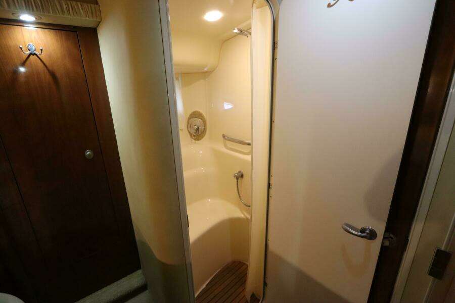 42ft Sea Ray Yacht For Sale