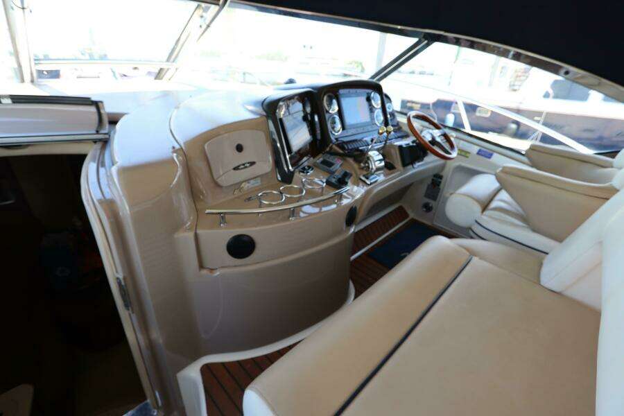 42ft Sea Ray Yacht For Sale
