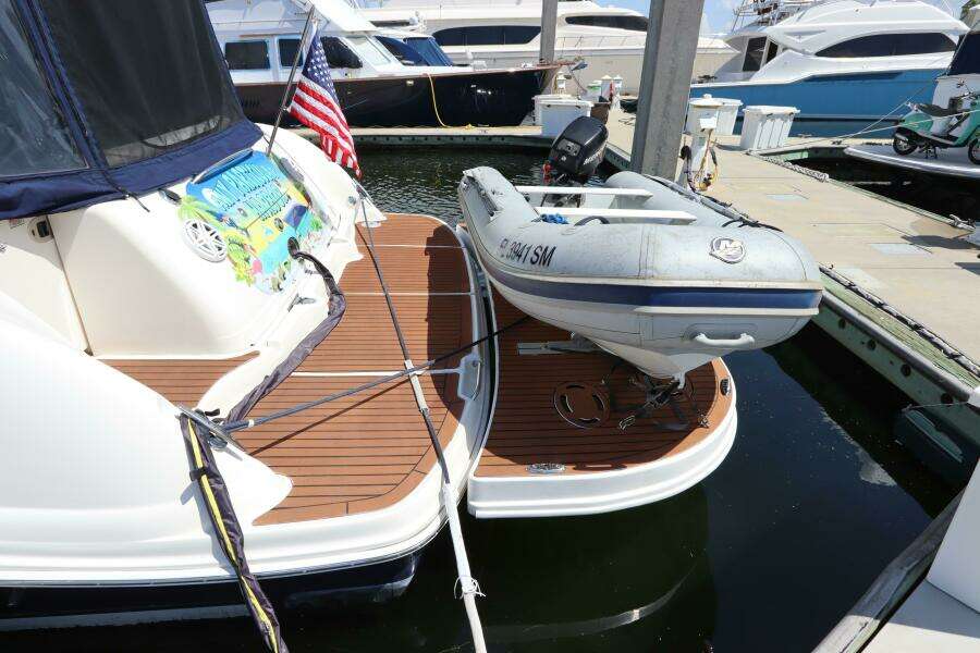 42ft Sea Ray Yacht For Sale