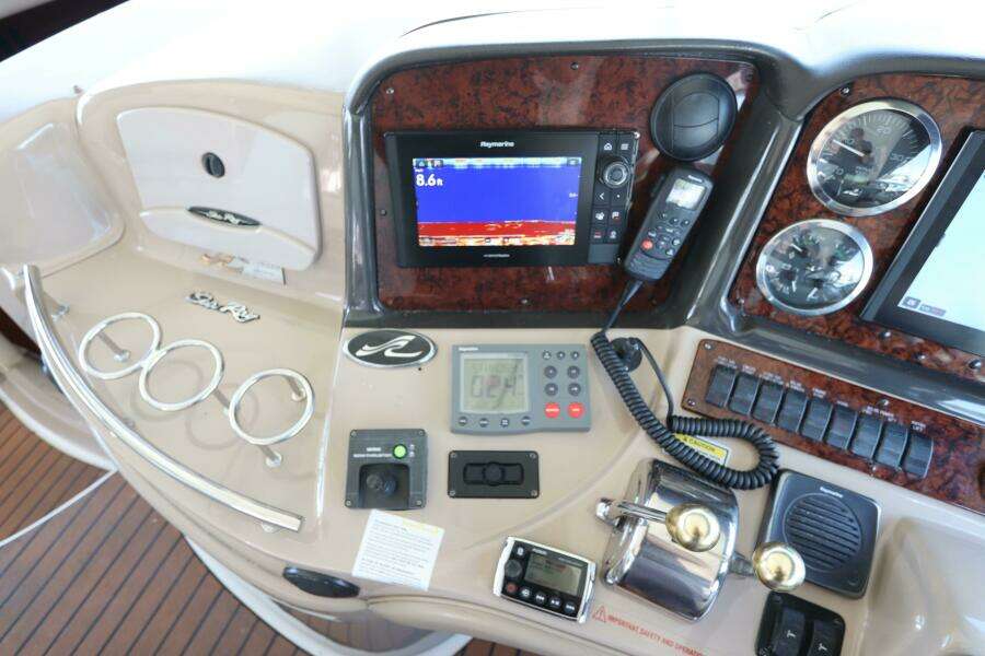 42ft Sea Ray Yacht For Sale