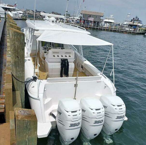 40ft Intrepid Yacht For Sale