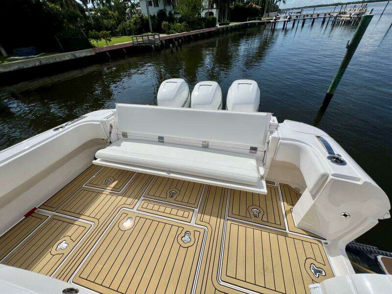 40ft Intrepid Yacht For Sale