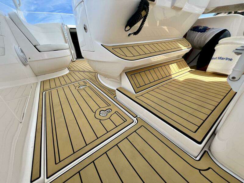 40ft Intrepid Yacht For Sale