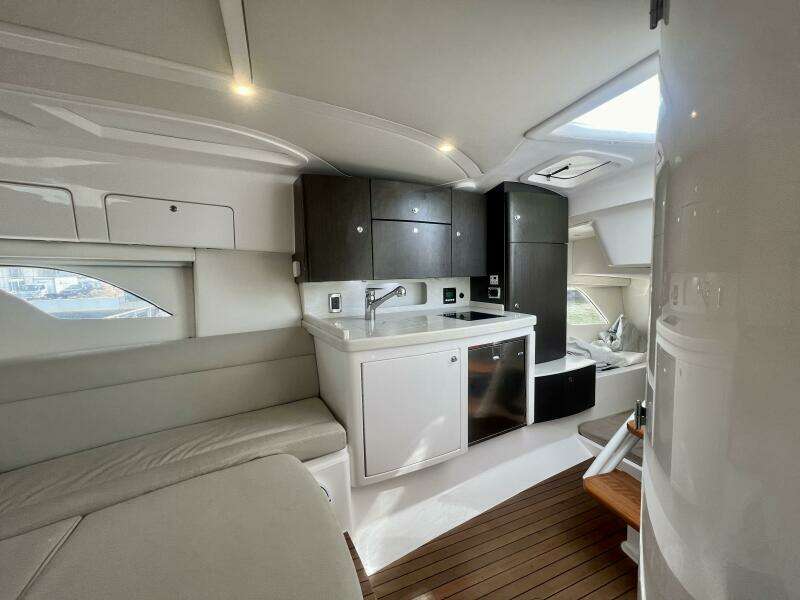 40ft Intrepid Yacht For Sale