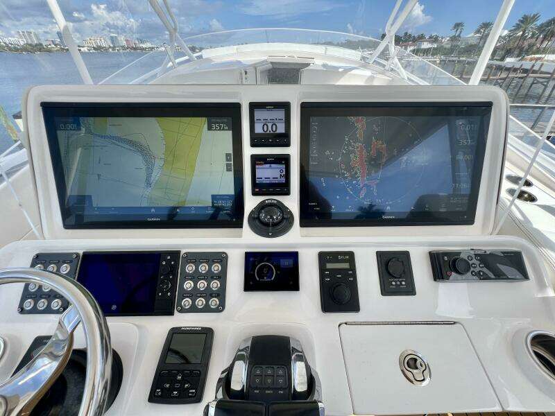 40ft Intrepid Yacht For Sale