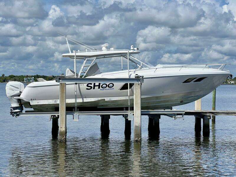 40ft Intrepid Yacht For Sale