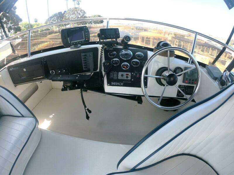 Deep Color 26ft Skipjack Yacht For Sale