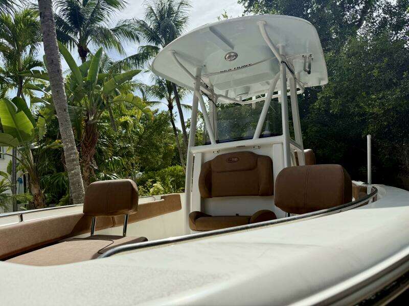 23ft Sea Hunt Yacht For Sale