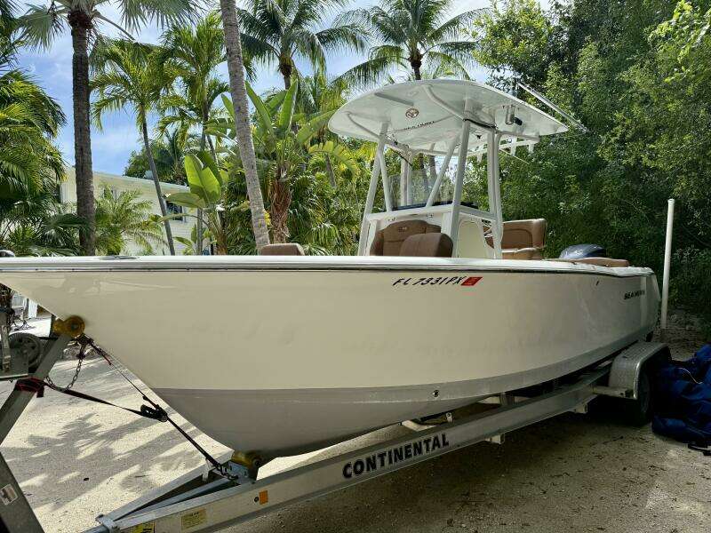 23ft Sea Hunt Yacht For Sale
