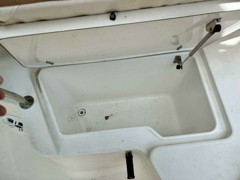 23ft Sea Hunt Yacht For Sale