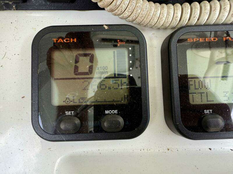 23ft Sea Hunt Yacht For Sale