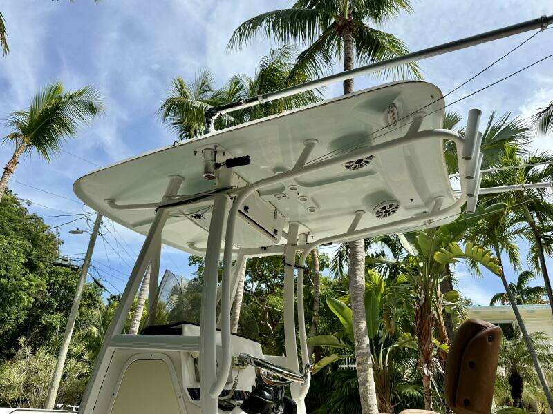 23ft Sea Hunt Yacht For Sale