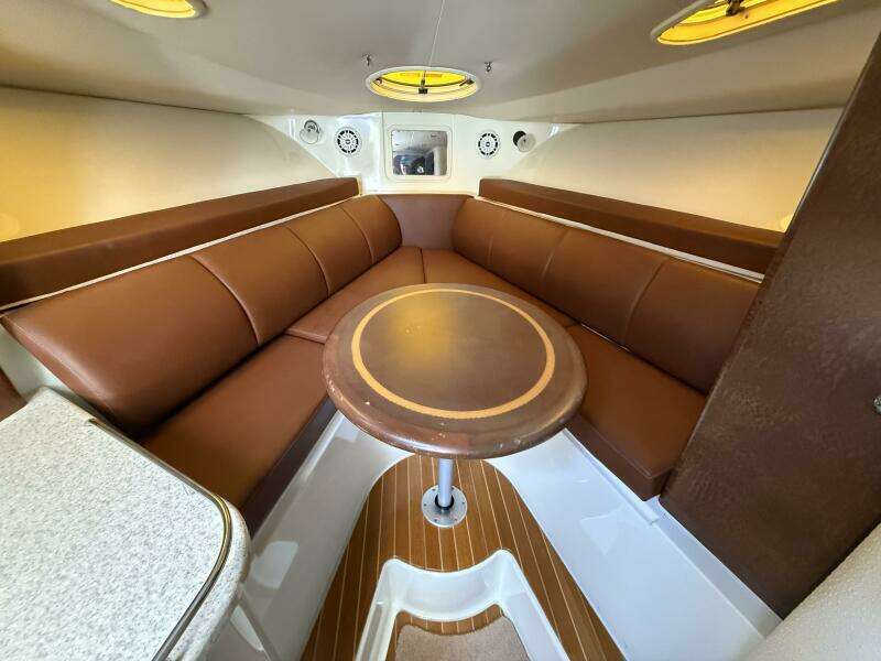 Lady Lure 35ft Hydra Sports Yacht For Sale