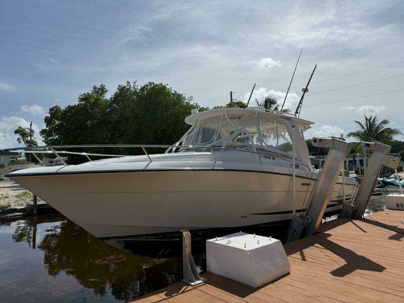 Lady Lure 35ft Hydra Sports Yacht For Sale