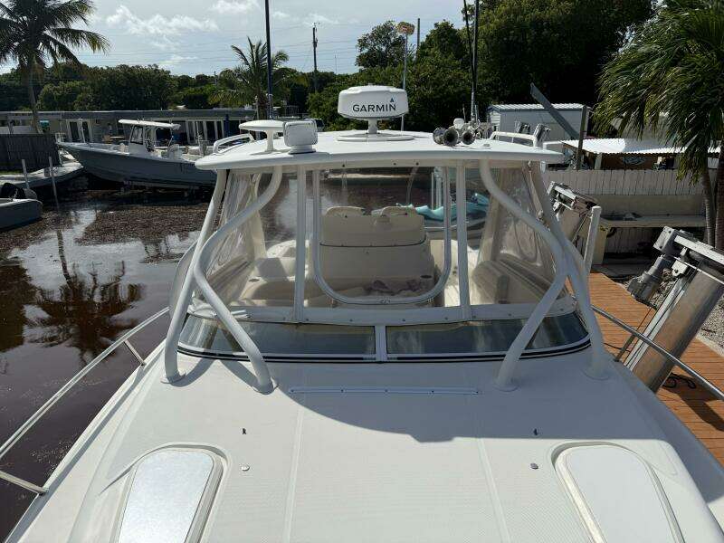 Lady Lure 35ft Hydra Sports Yacht For Sale