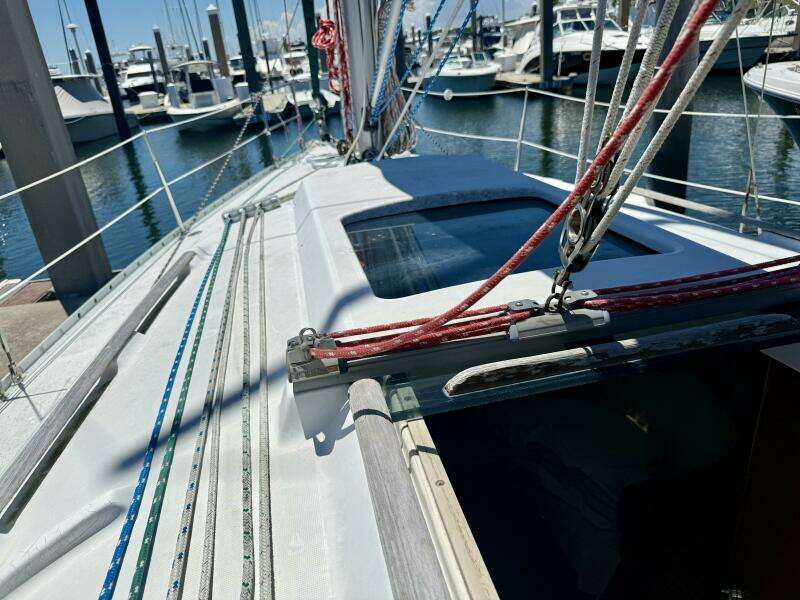 Incorrigible 31ft Beneteau Yacht For Sale