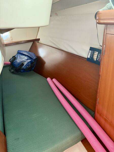 Incorrigible 31ft Beneteau Yacht For Sale