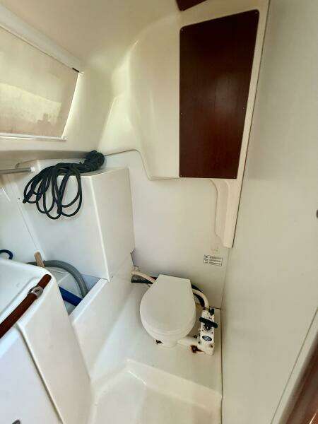 Incorrigible 31ft Beneteau Yacht For Sale