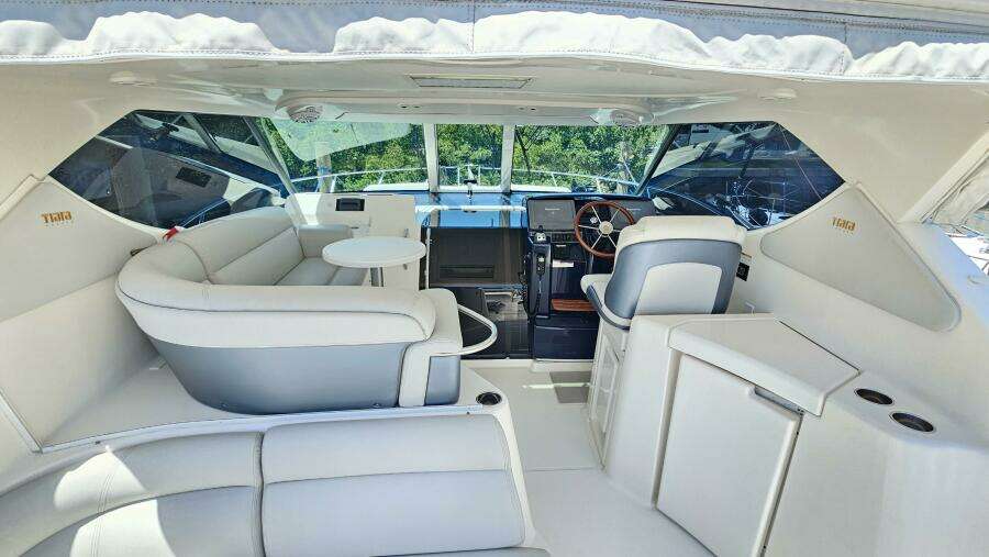 39ft Tiara Yachts Yacht For Sale
