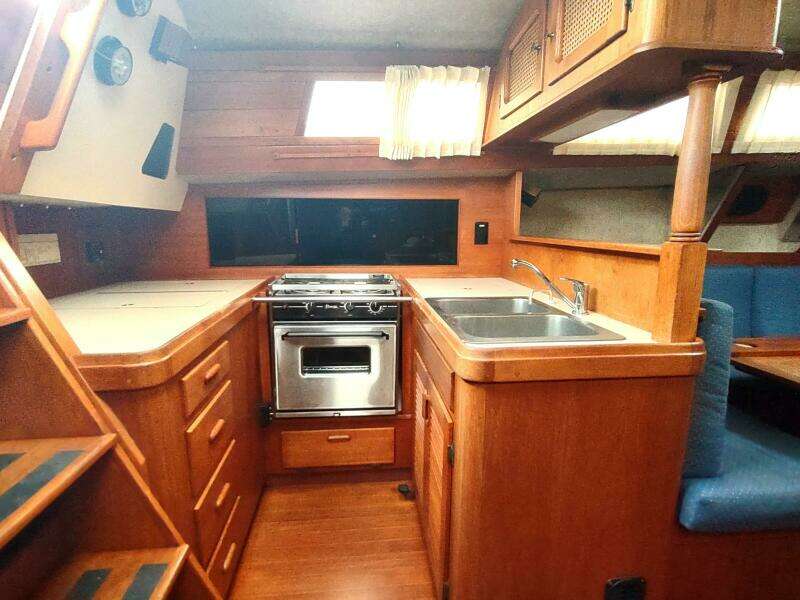 FINISTERRE 36ft S2 Yacht For Sale