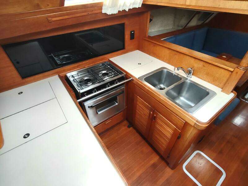 FINISTERRE 36ft S2 Yacht For Sale
