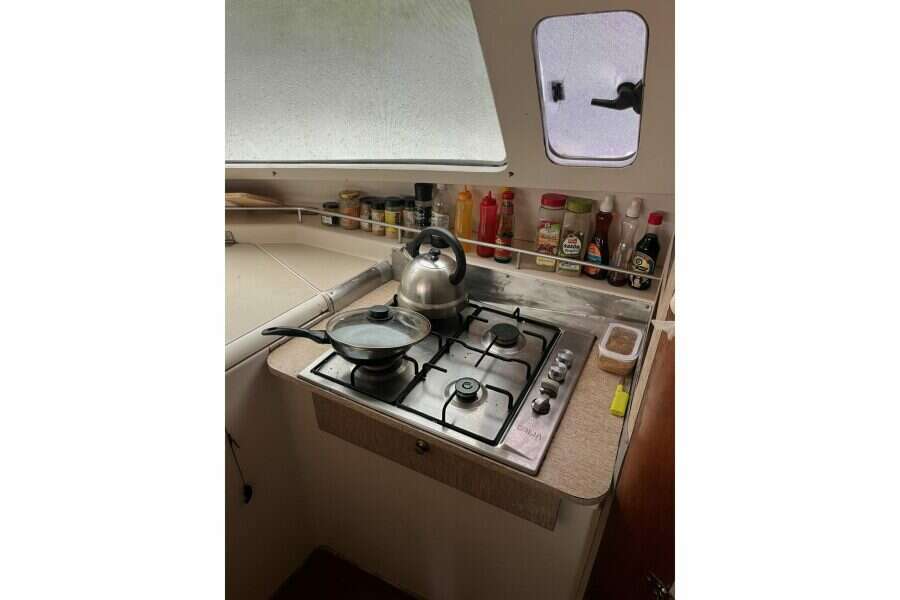 2004-fountaine-pajot-bahia-46-sail-9925336-20250827100950998-4.jpg