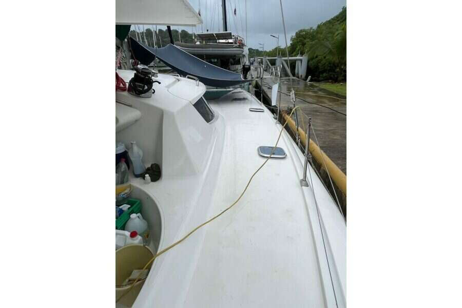 2004-fountaine-pajot-bahia-46-sail-9925336-20250827101045349-1.jpg