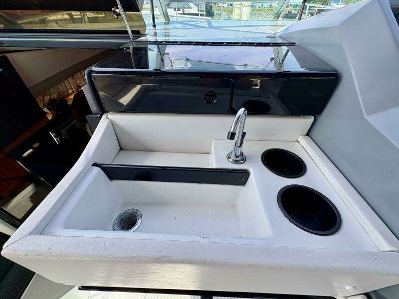 Chill FORMULA 35ft Formula Yacht For Sale