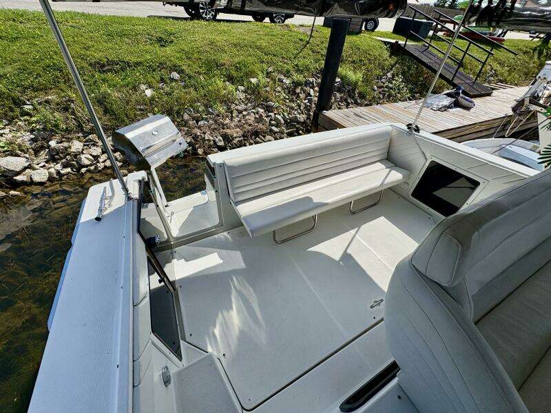 Chill FORMULA 35ft Formula Yacht For Sale
