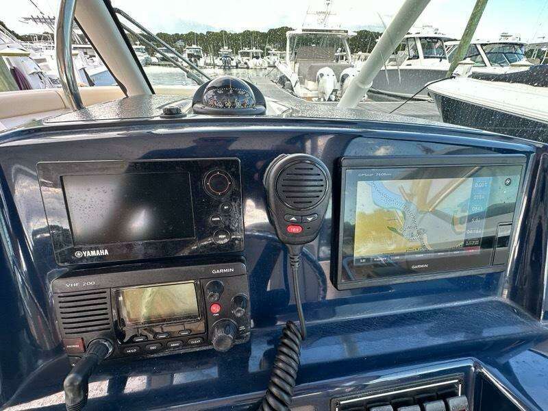 Cocamo 26ft Pursuit Yacht For Sale