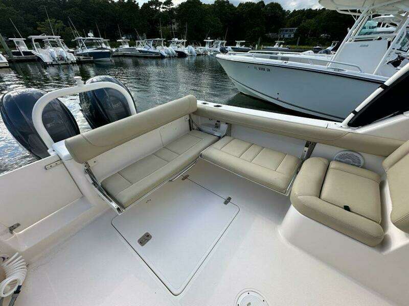Cocamo 26ft Pursuit Yacht For Sale