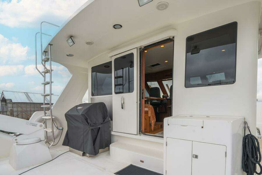 Folie Deux 70ft President Yacht For Sale