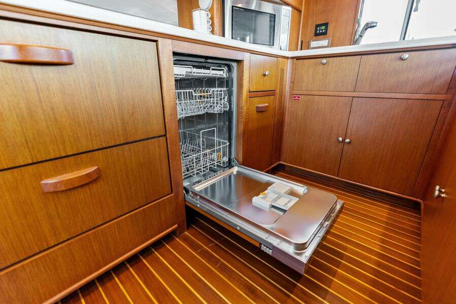 El Legado 72ft Grand Banks Yacht For Sale