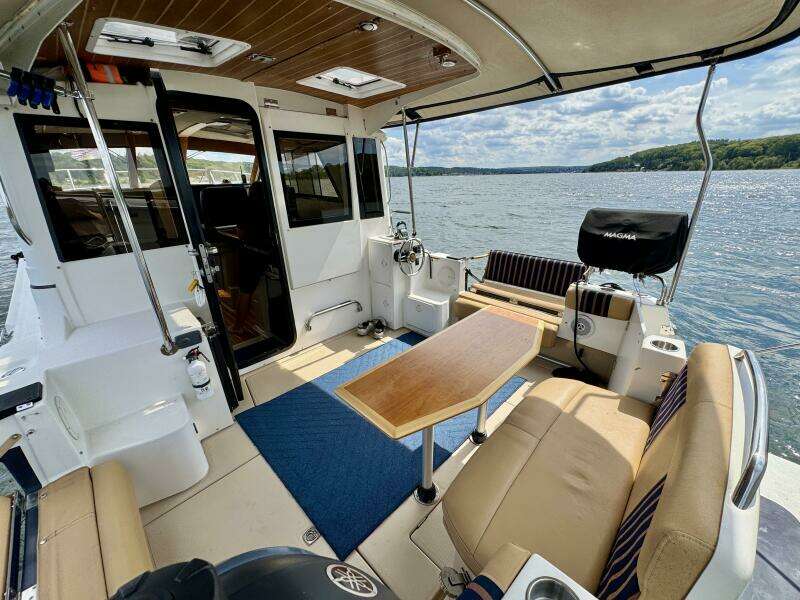 30ft Cutwater Yacht For Sale