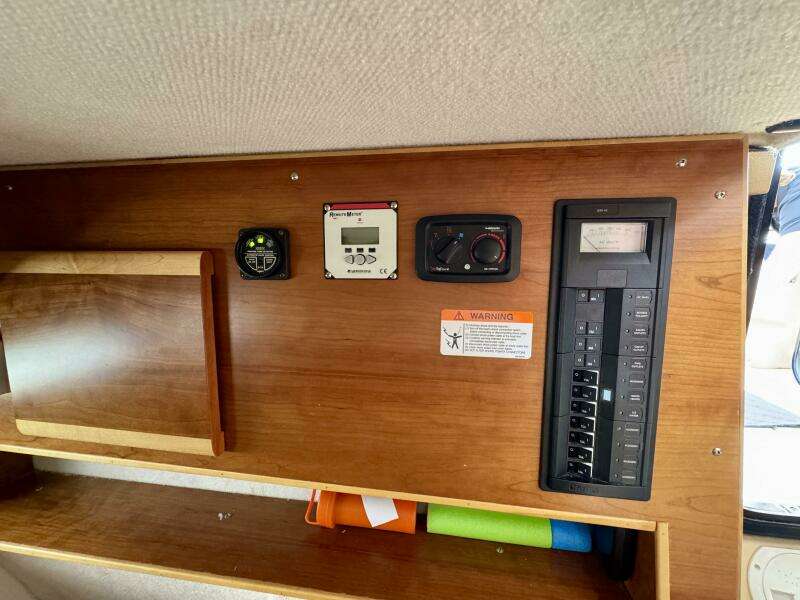30ft Cutwater Yacht For Sale
