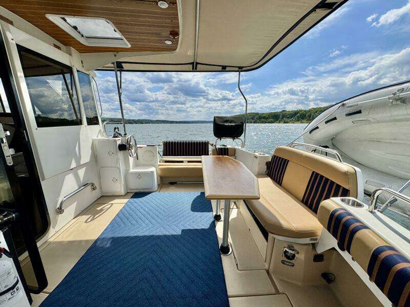 30ft Cutwater Yacht For Sale